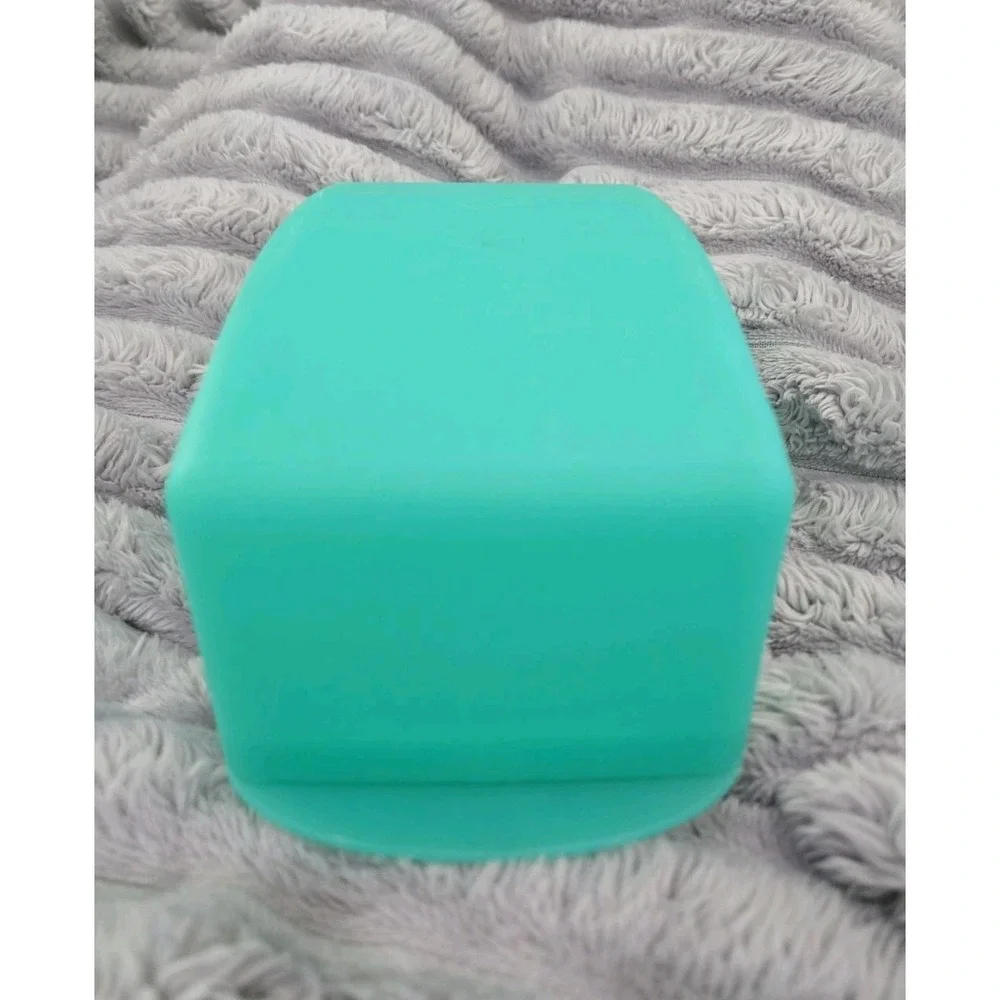 Tupperware Teal Plastic Rectangle Covered Butter Dish with Lid Included